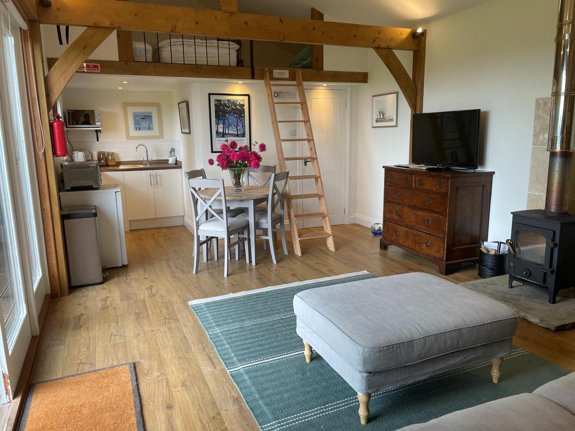 Stunning Cabin With Incredible Views Near Goodwood Rogate المظهر الخارجي الصورة