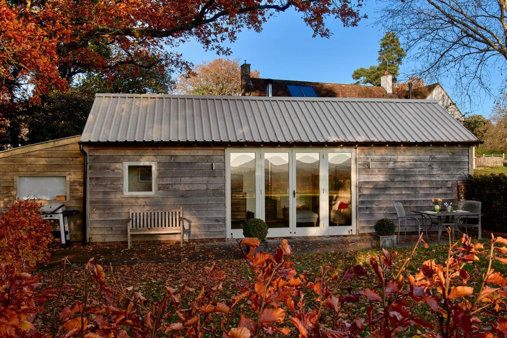 Stunning Cabin With Incredible Views Near Goodwood Rogate المظهر الخارجي الصورة